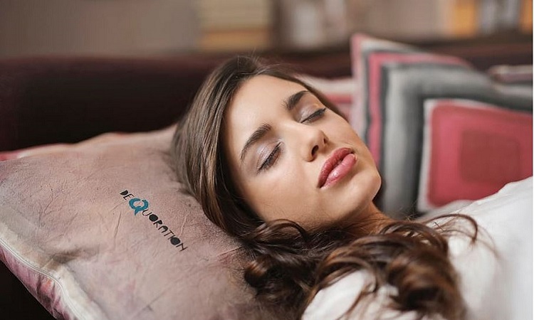 Dormir una siesta de 5 minutos genera grandes beneficios de salud según nuevo estudio