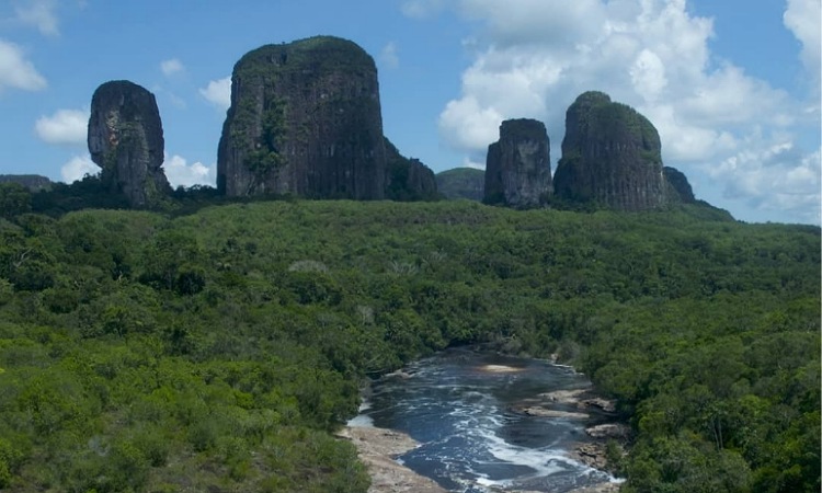 EE.UU. ayudará a conservar el parque de Chiribiquete, la ‘Capilla Sixtina’ de la Amazonía