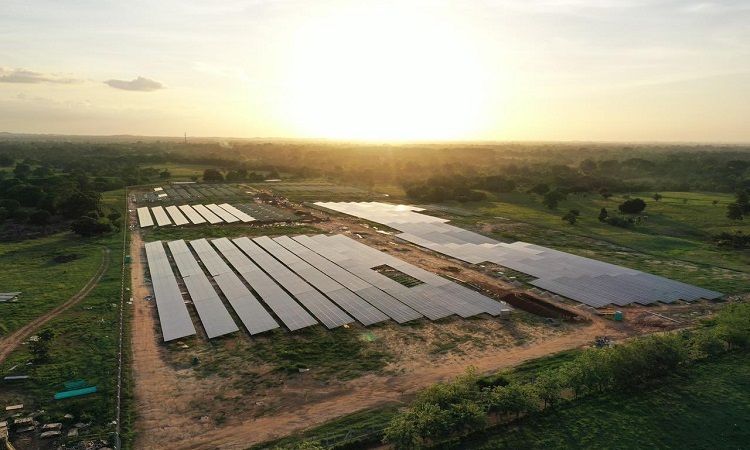 La nueva ‘joya’ energética del país. Un nuevo parque solar con 27.500 paneles solares
