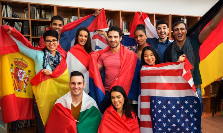 Becas para colombianos que quieran estudiar en el exterior anunciadas por el Icetex