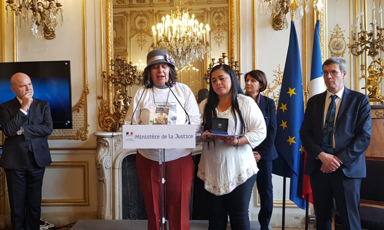 Colombia recibió premio de derechos humanos en Francia, ¡una gran noticia para el país!