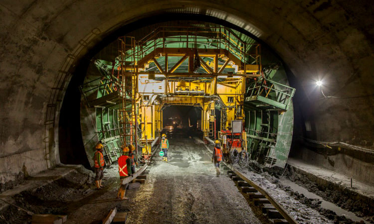 El Gobierno Nacional asegura que el túnel de La Línea ya tiene fecha de entrega