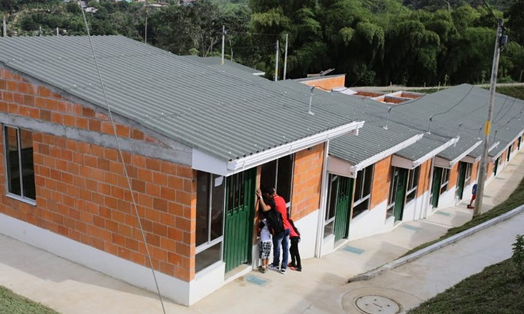 Más de 200 familias iniciaron el año estrenando casa en Pereira