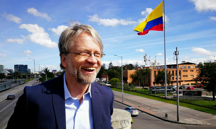 Antanas Mockus y sus adversidades convertidas en pedagogía ¡Un ejemplo para todo el país!