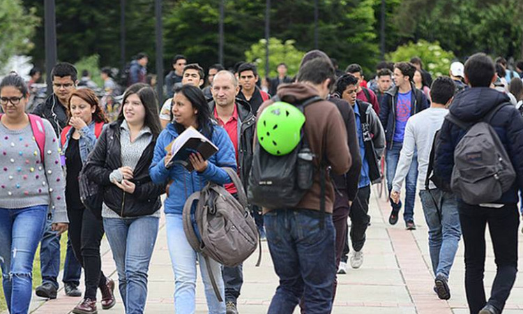 Proyecto de ley podría terminar con las matrículas extraordinarias en las universidades