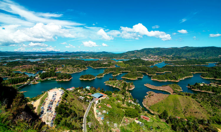 Guatapé se suma a los municipios colombianos que prohibieron el uso de icopor