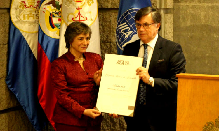 Científica colombiana recibe reconocimiento internacional por su aporte a la agricultura