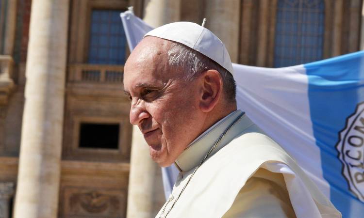 Semana Santa en Colombia sin asistentes, como lo hará el Papa Francisco en El Vaticano