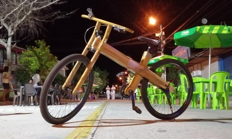 Así son las bicicletas artesanales fabricadas con madera de alta durabilidad