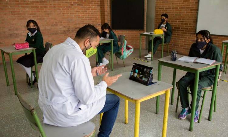 Padres: lo que deben saber del regreso a clases presenciales