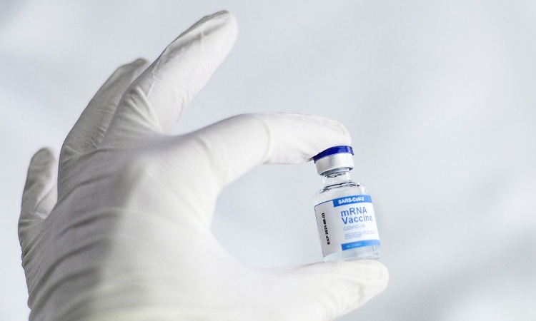 Estudio revela que vacuna de Sinovac es altamente efectiva y segura