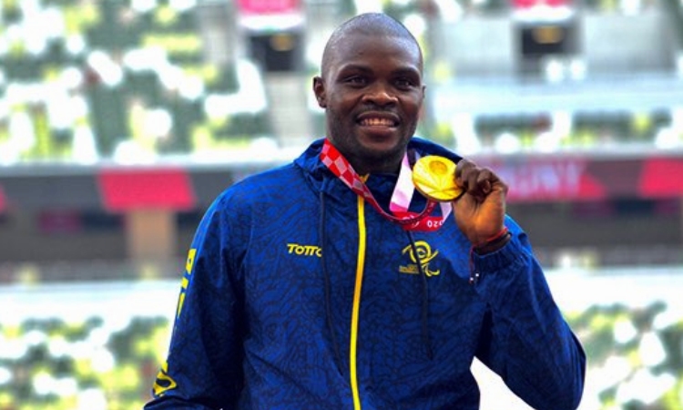 José Lemos ganó medalla de oro y rompió récord mundial en los Paralímpicos de Tokio