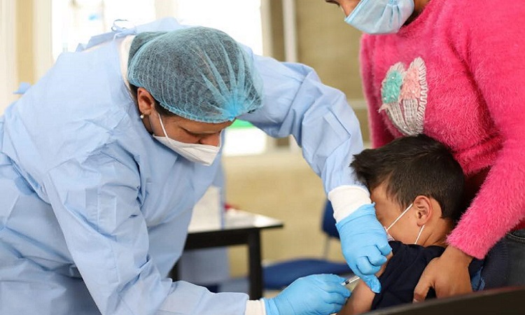 Pfizer anunció que su vacuna es segura para niños entre 5 y 11 años