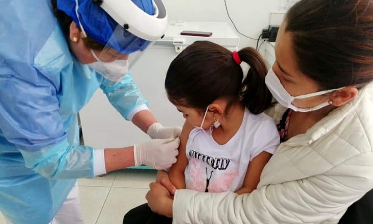 Colombia busca iniciar la vacunación de niños entre 5 y 11 años