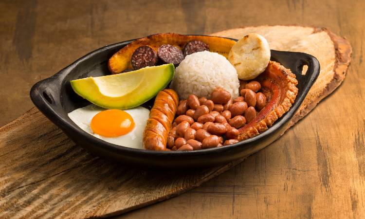 Infografía: 10 platos típicos de la gastronomía colombiana