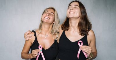 Reconstrucción gratis de los dos senos para víctimas de cáncer de mama