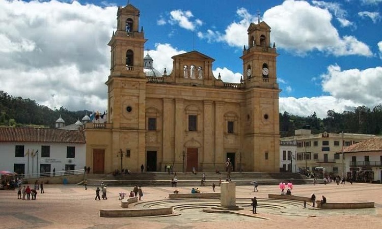 Desde la Basílica de Chiquinquirá, Colombia pedirá por la paz entre Rusia y Ucrania