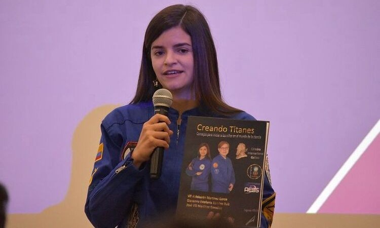 La primera astronauta colombiana que ha participado en 32 misiones simuLa primera astronauta colombiana que ha participado en 32 misiones simuladas a Marteladas a Marte