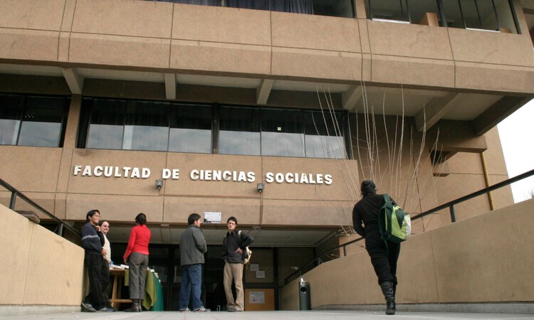 Nuevas becas disponibles para colombianos interesados eNuevas becas disponibles para colombianos interesados en estudiar en Chilen estudiar en Chile