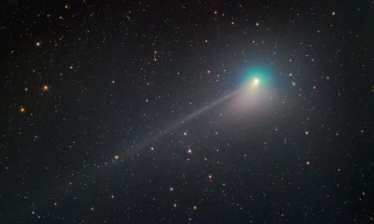 Prepárese para ver el ‘cometa verde’ que orbita alrededor del Sol cada 50 mil años