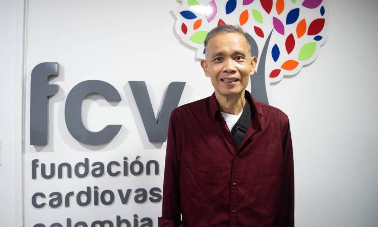 Histórico procedimiento en Colombia: implantan corazón artificial a paciente chino