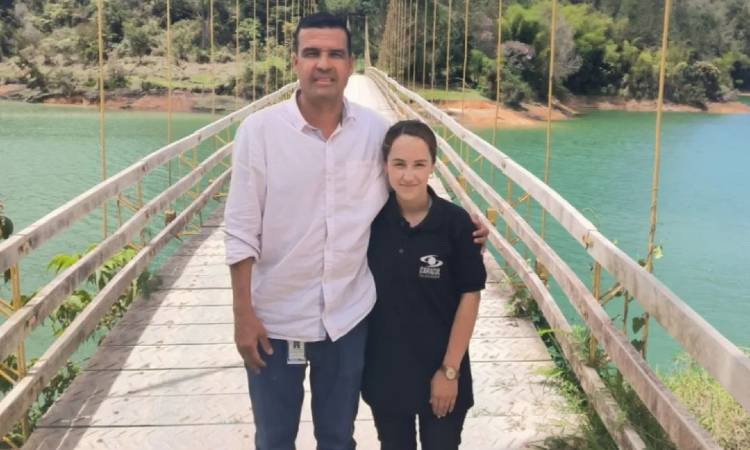 Erika Zapata publicó foto con un hombre y un romántico mensaje