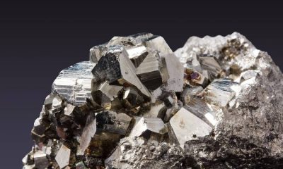 Identifican mineral nunca antes visto que revela datos nuevos sobre el mando de la Tierra