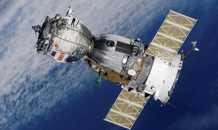 Colombianos lanzan satélite al espacio de la mano de SpaceX y Elon Musk