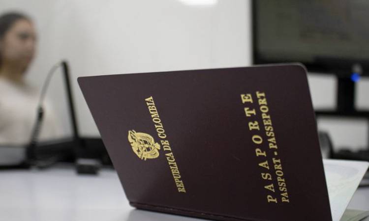 En estos países puede vivir hasta un año solamente con el pasaporte colombiano