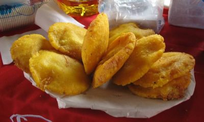 ¿Cómo preparar arepa de huevo con pocos ingredientes?
