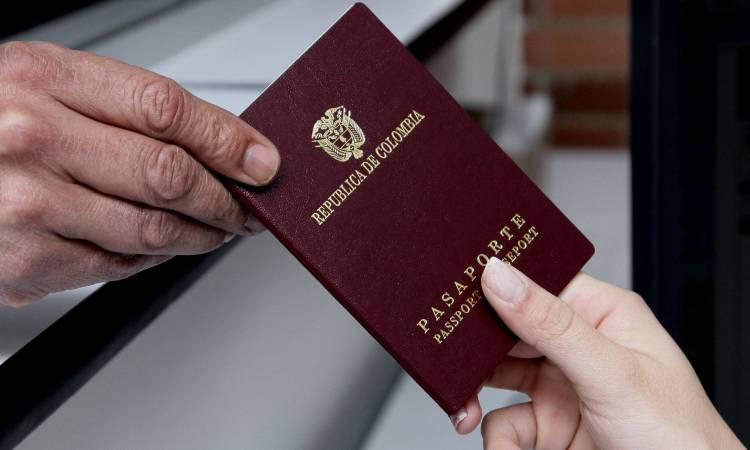 ¿Cómo sacar el pasaporte colombiano para niños?